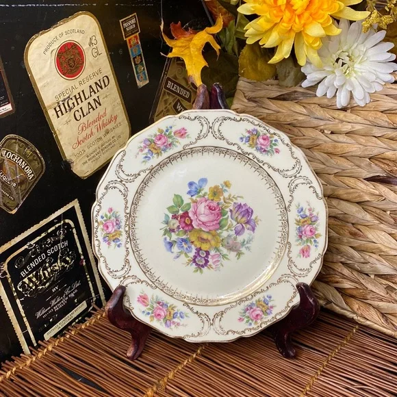 Antique Continental Ivory Germany Queens Bouquet 7.5" Plate - Picture 1 of 8